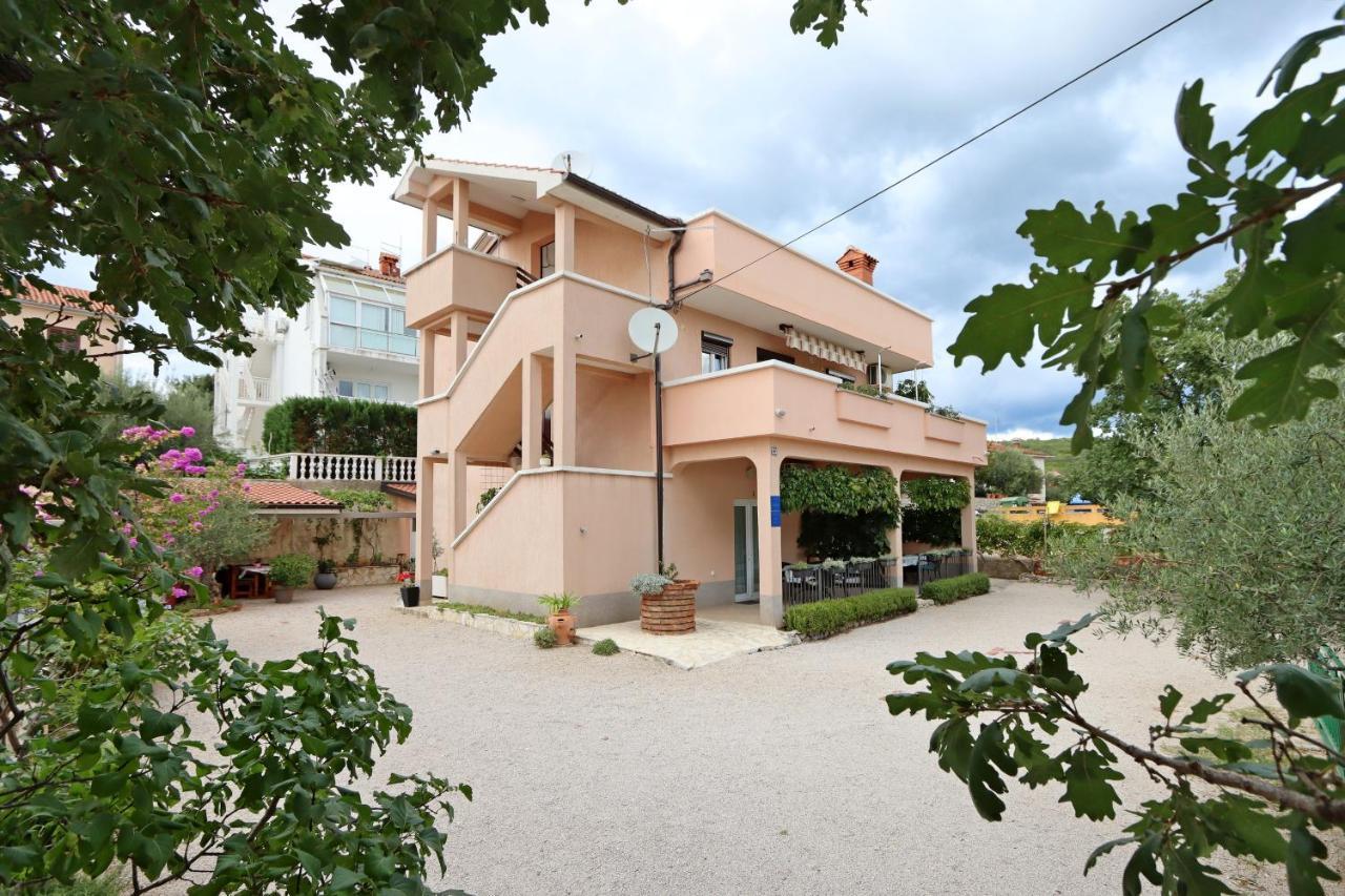 Apartments With A Parking Space Kornic, Krk - 415 Екстериор снимка