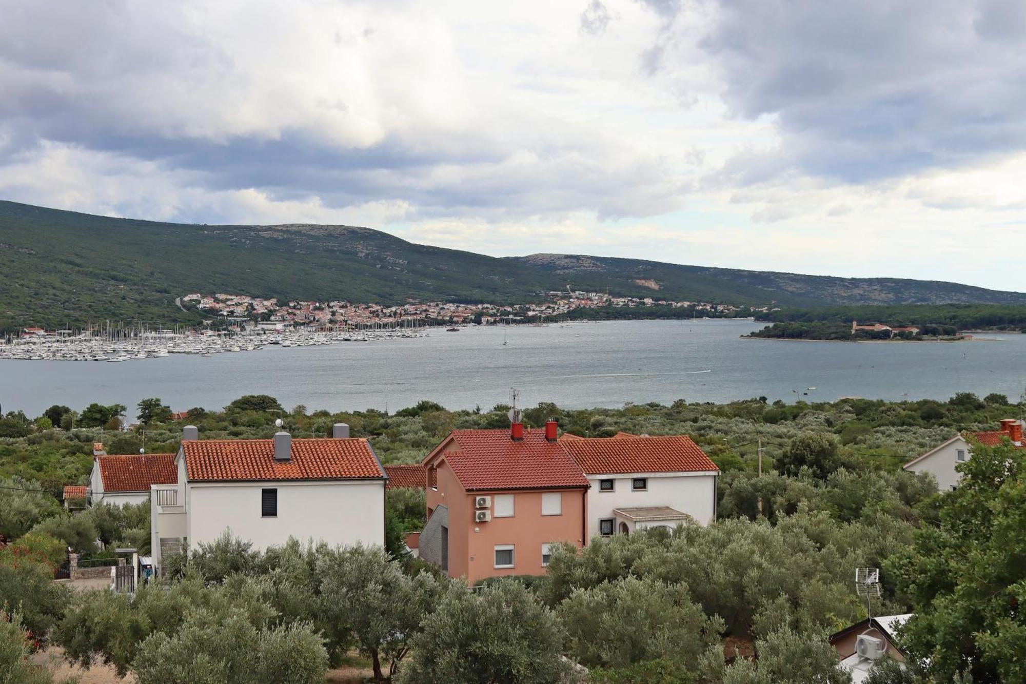 Apartments With A Parking Space Kornic, Krk - 415 Екстериор снимка
